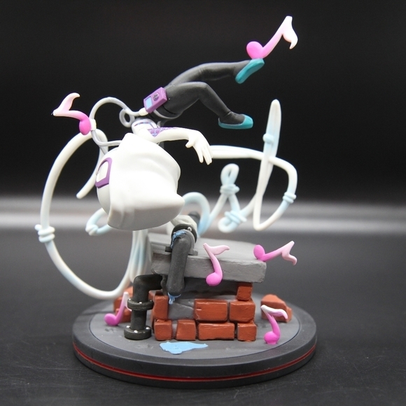 Q Fig Marvel Ghost Spider - Picture 4 of 12